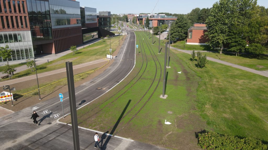 The handed over track and street sections in Ainonaukio.